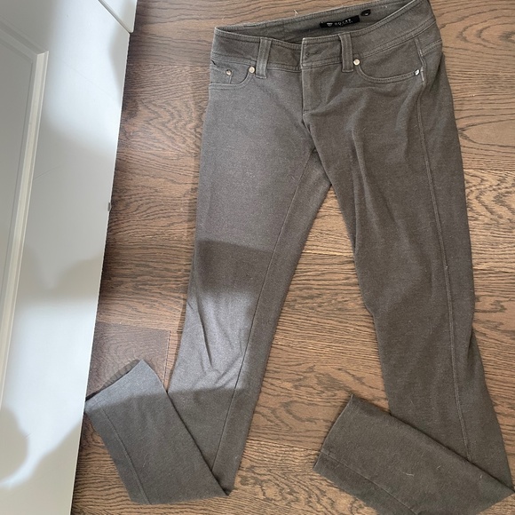 Guess gray zip up leggings - Picture 1 of 2